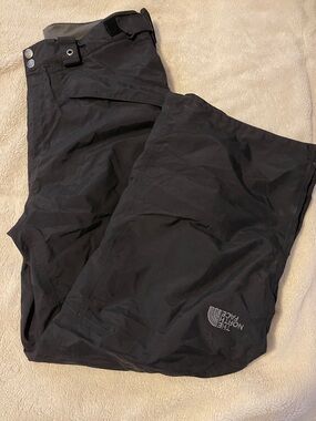 The North Face Black Outdoor Ski
Snow Pants Men’s L black